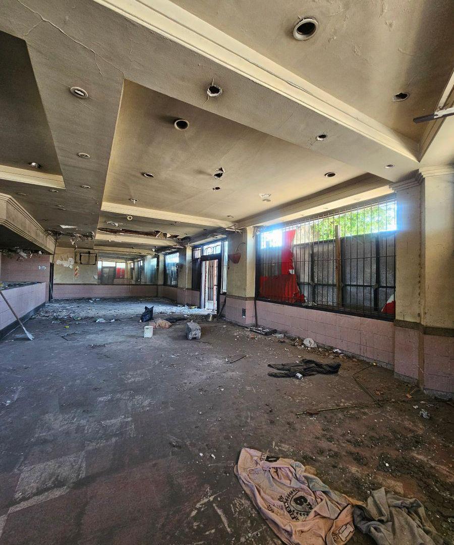 Foto de Local a la venta en esquina de 500 m2 en Pompeya, imagen 2