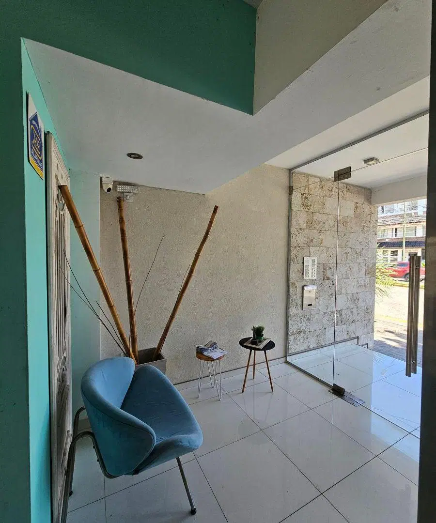 Departamento 2 ambientes a la Venta sobre calle Av. Alte. Brown en Temperley 2