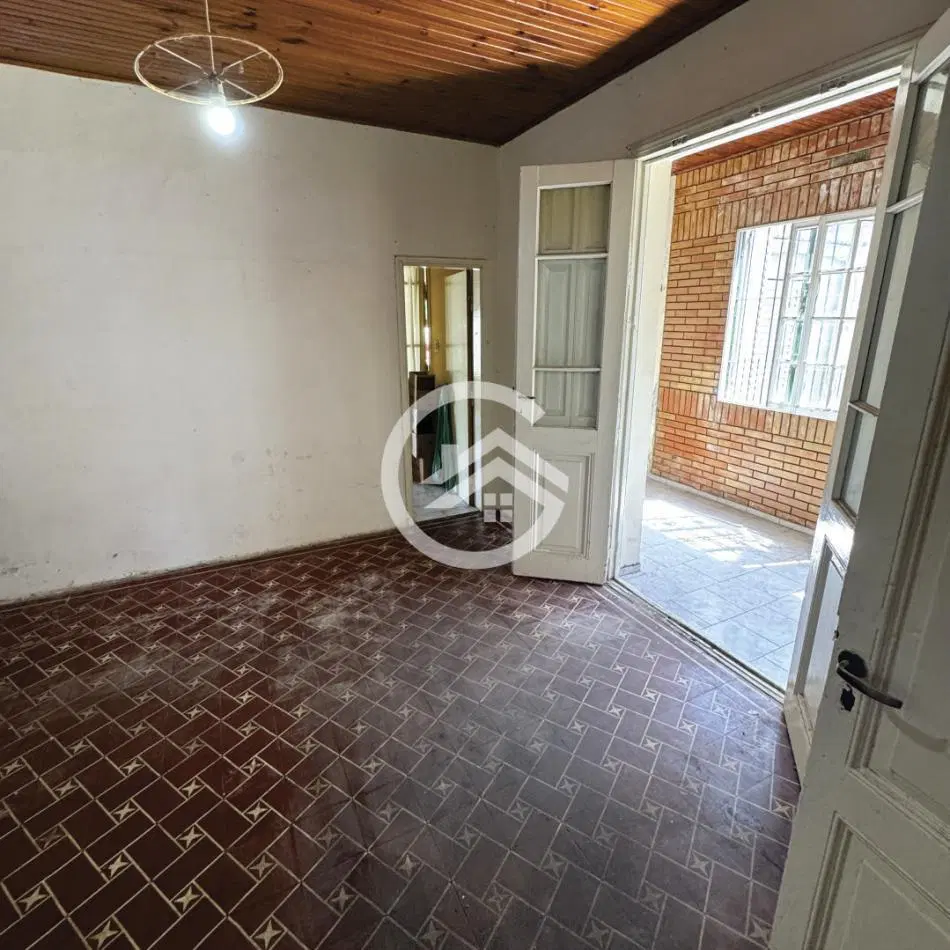 Oportunidad! Casa 5 ambientes con parque. 4