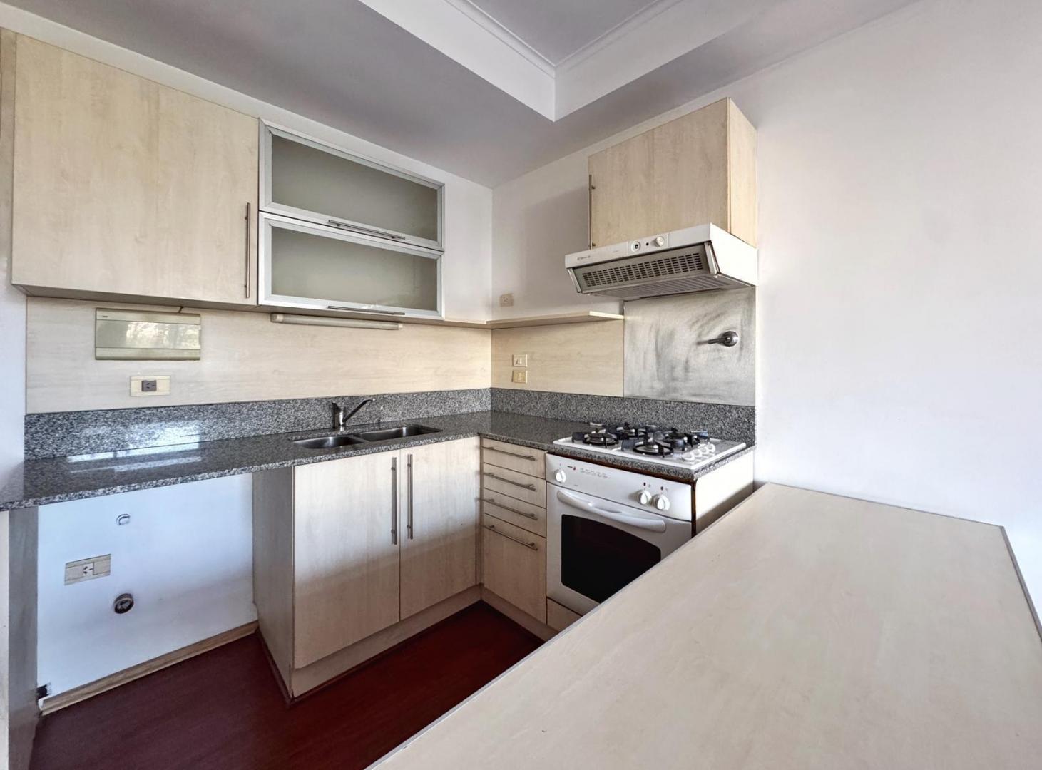 Foto de Departamento venta 2 ambientes con balcon en Cañitas, imagen 1
