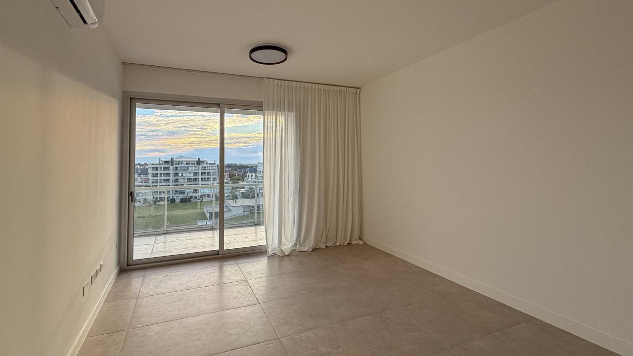 Foto de Departamento 2 ambientes en alquiler anual con vista al lago en YOO 5, imagen 4
