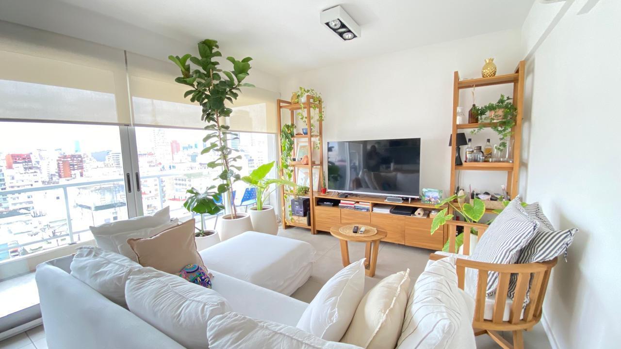 Foto de Venta Departamento 3 ambientes en Monserrat, imagen 1