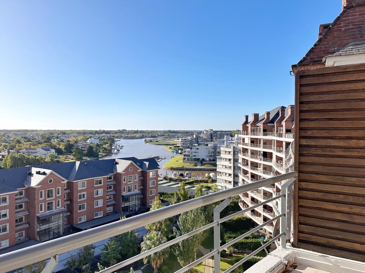 Foto de Venta Departamento duplex 3 dormitorios en Miradores de la Bahia vista, imagen 1