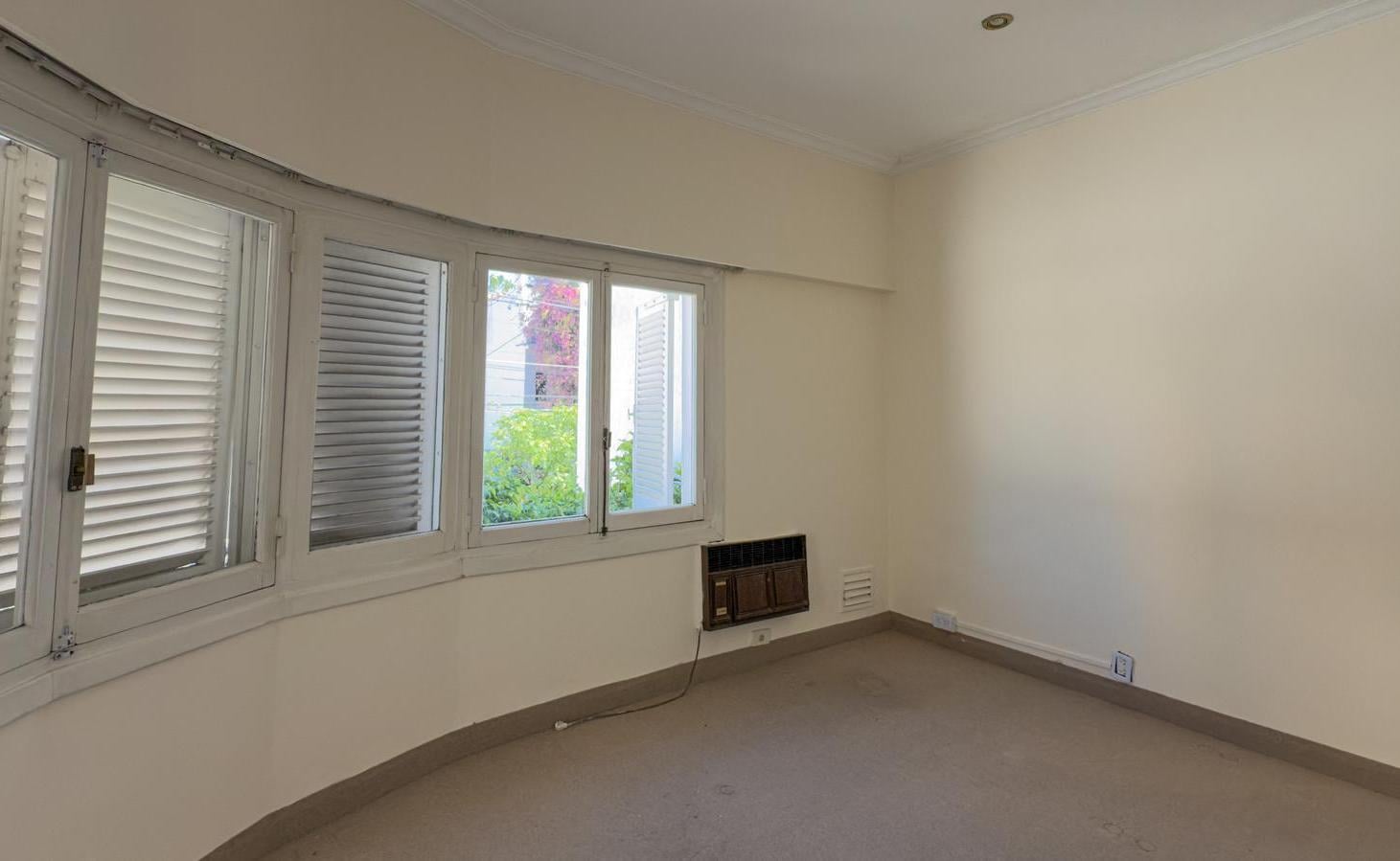 Foto de Casa de 5 dormitorios en venta en Vicente López con pileta, imagen 4