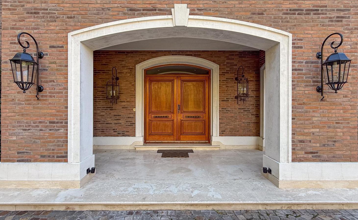 Foto de Casa en venta en Las Lomas de San Isidro con 5 suites, imagen 2