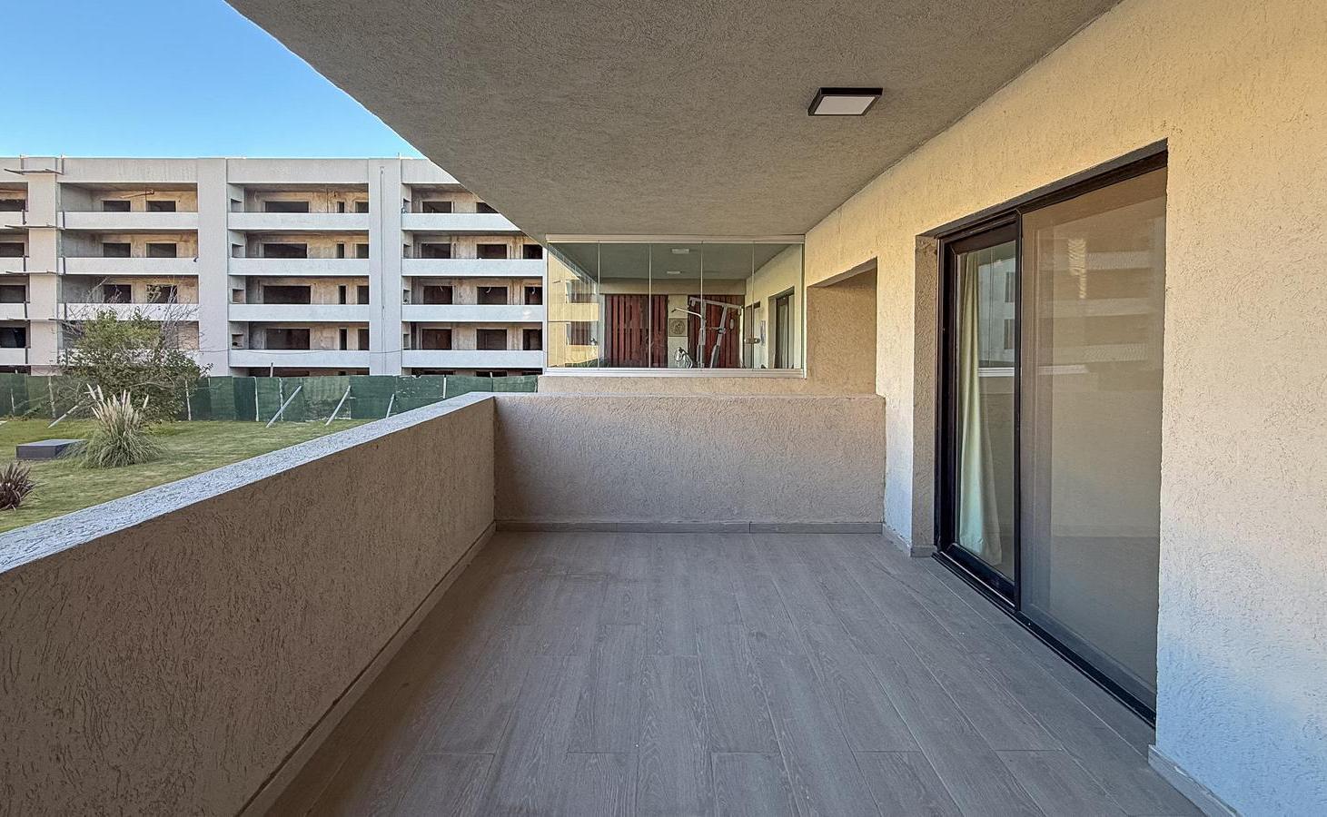 Foto de Venta con renta planta baja jardin departamento 3 ambientes en Vivo, imagen 2