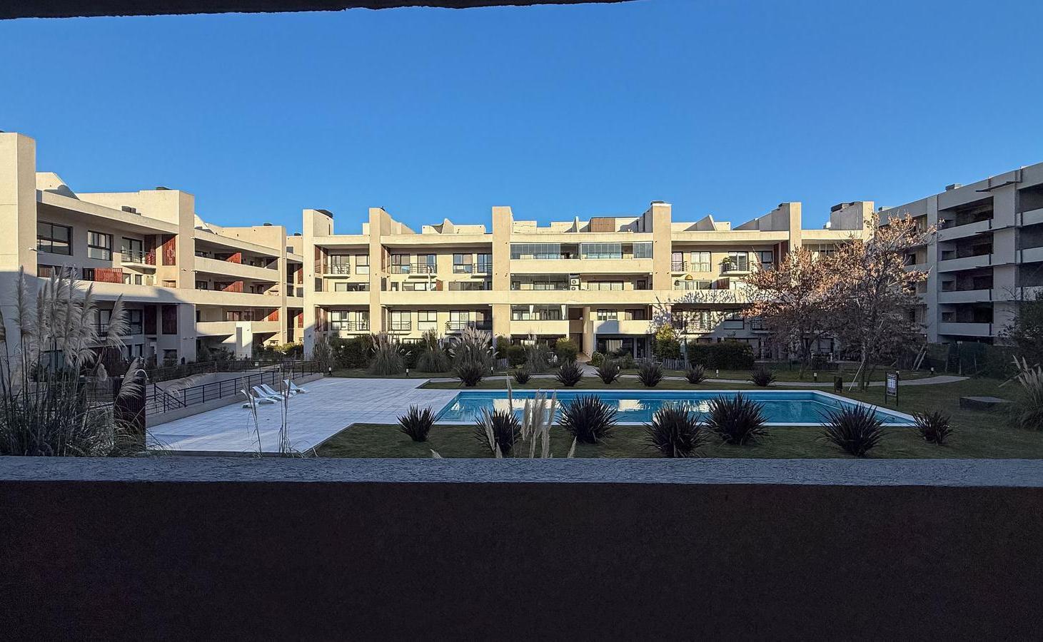 Foto de Venta con renta planta baja jardin departamento 3 ambientes en Vivo, imagen 3