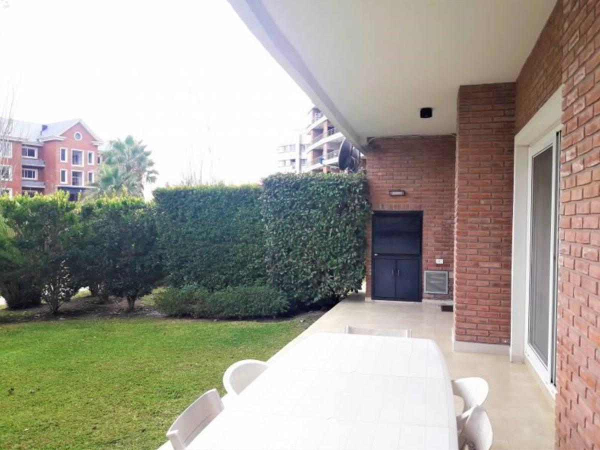 Foto de VENTA Departamento PB con Jardin 3 ambientes con dependencia en, imagen 1