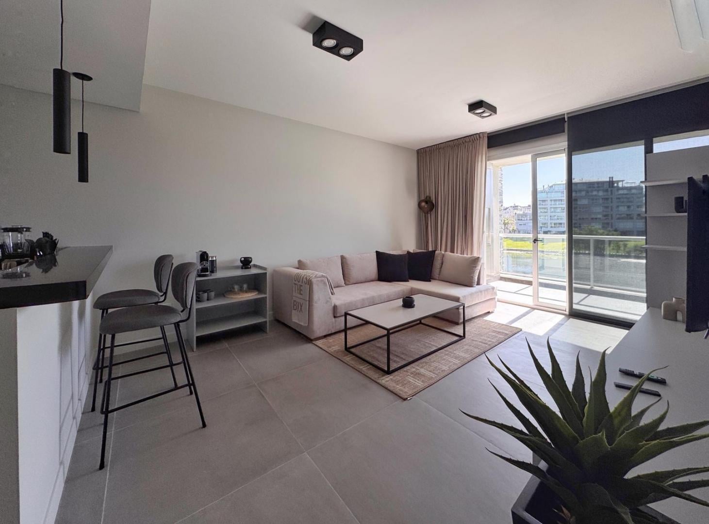 Foto de Departamento en venta amoblado 2 ambientes al lago Yoo Nordelta, imagen 1