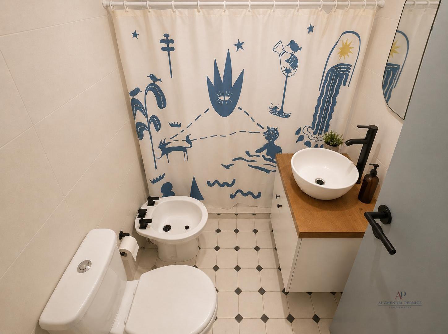 Foto de Venta Departamento con dependencia en Guemes, imagen 2