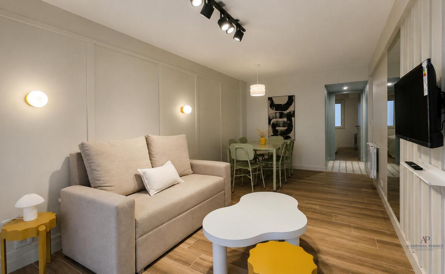 Foto de Venta Departamento con dependencia en Guemes, imagen 3