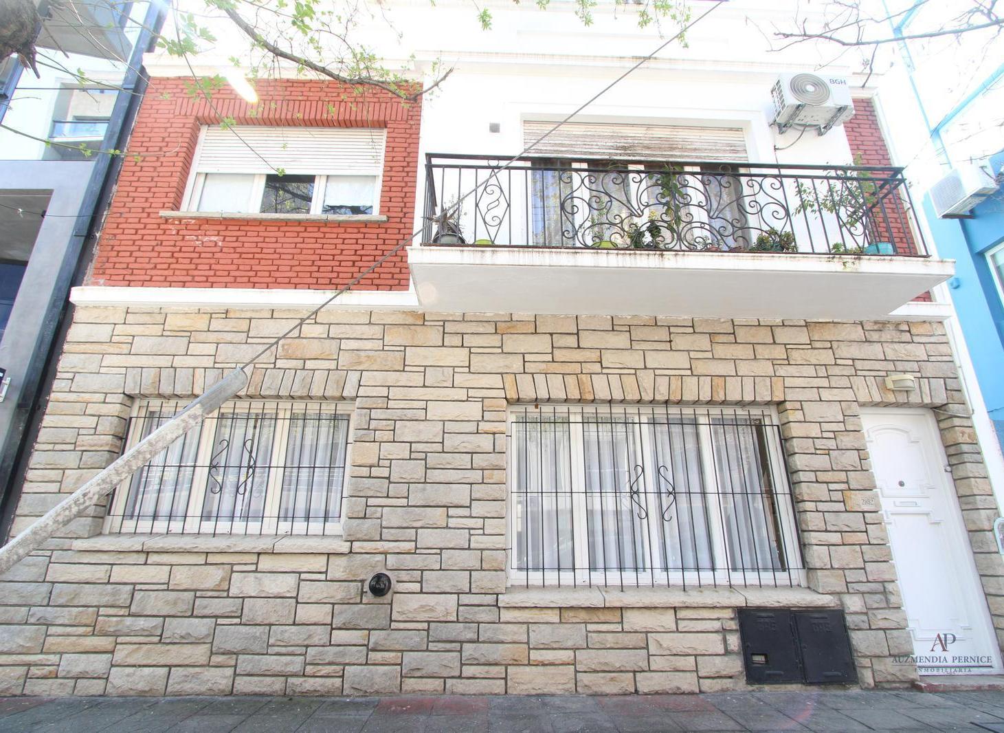 Foto de Retasada Venta PH 3 ambientes en Guemes sin expensas., imagen 1