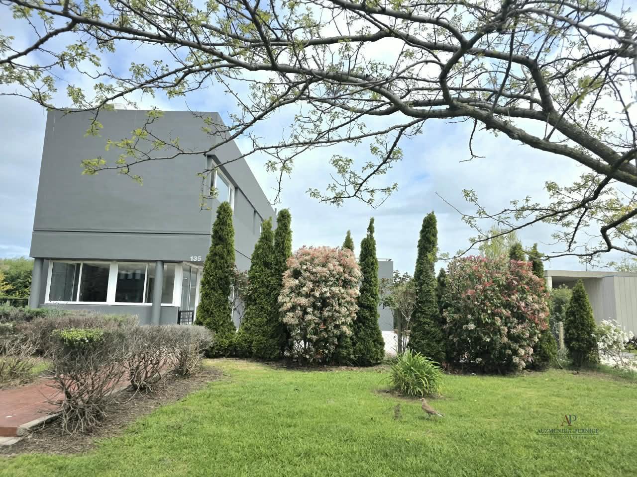 Foto de orden de venta chalet casa Arenas del sur. oportunidad unica. permuta., imagen 1