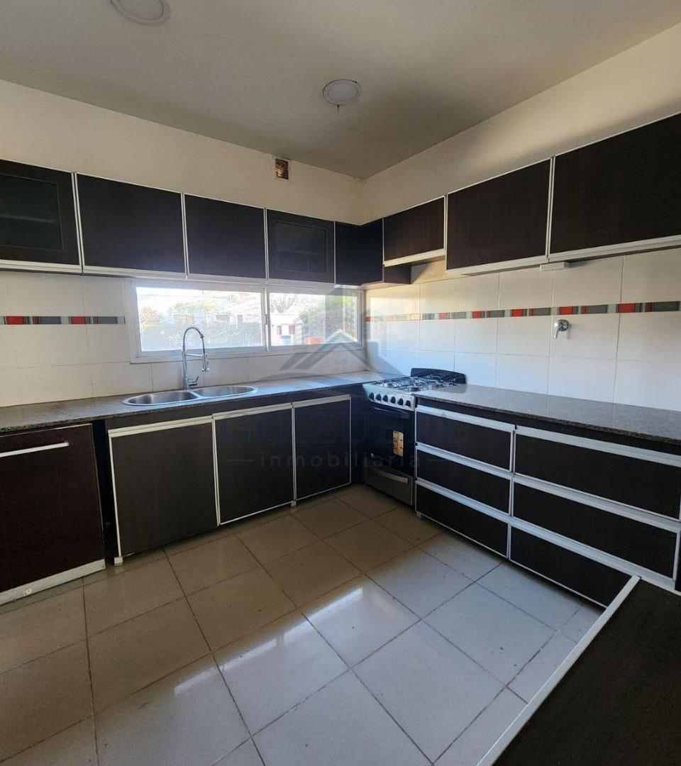 Foto de Se Alquila Casa | Barrio Privado Fincas del Nogal – Neuquén Capital, imagen 1