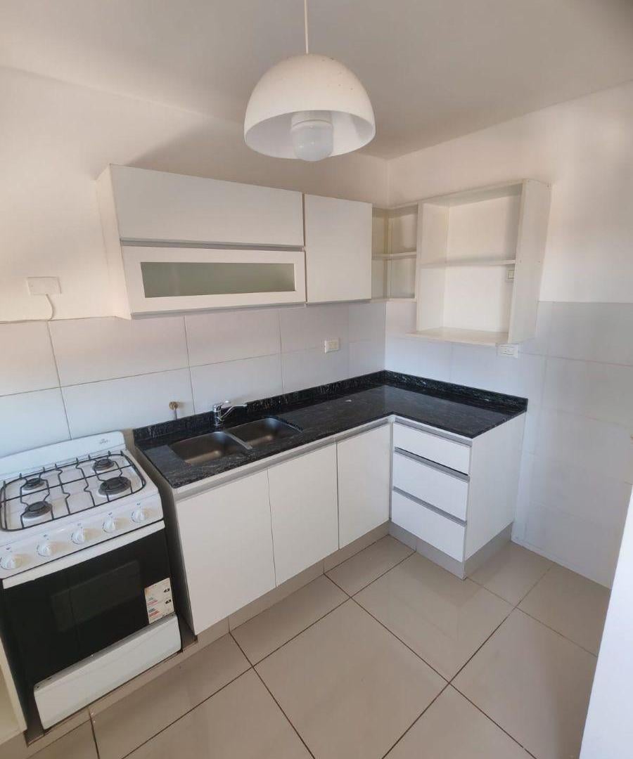 Foto de COMPLEJO CERRADO SEG 24 HS PLANTA BAJA ASADOR PROPIO!AMPLIO Y LUMINOSO!, imagen 5