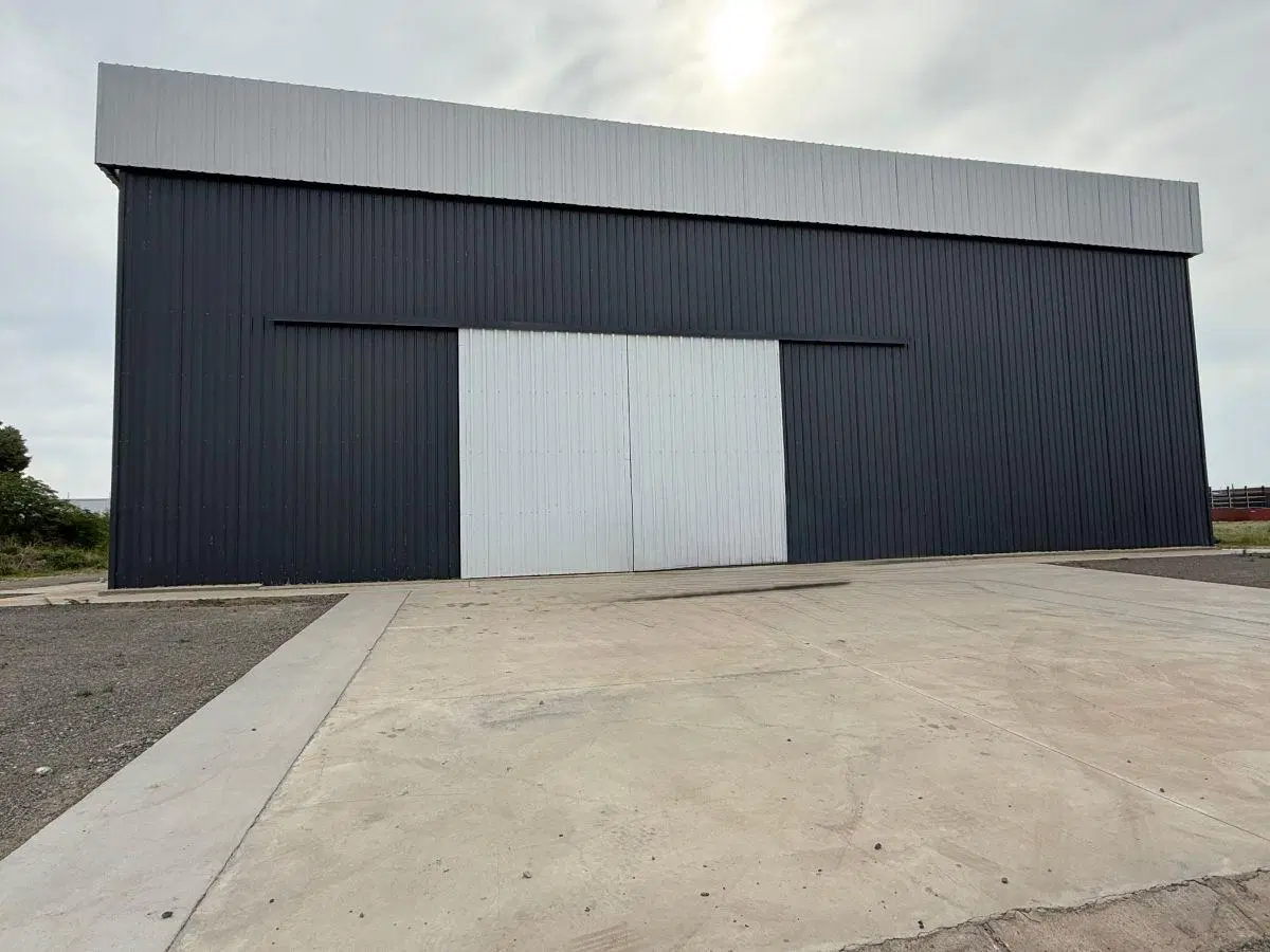 Nave Industrial Premium en ALQUILER – Polo 52 | 1.850 m² | Frente 31 m | Apta Bitrenes | 8 m de Altu 5