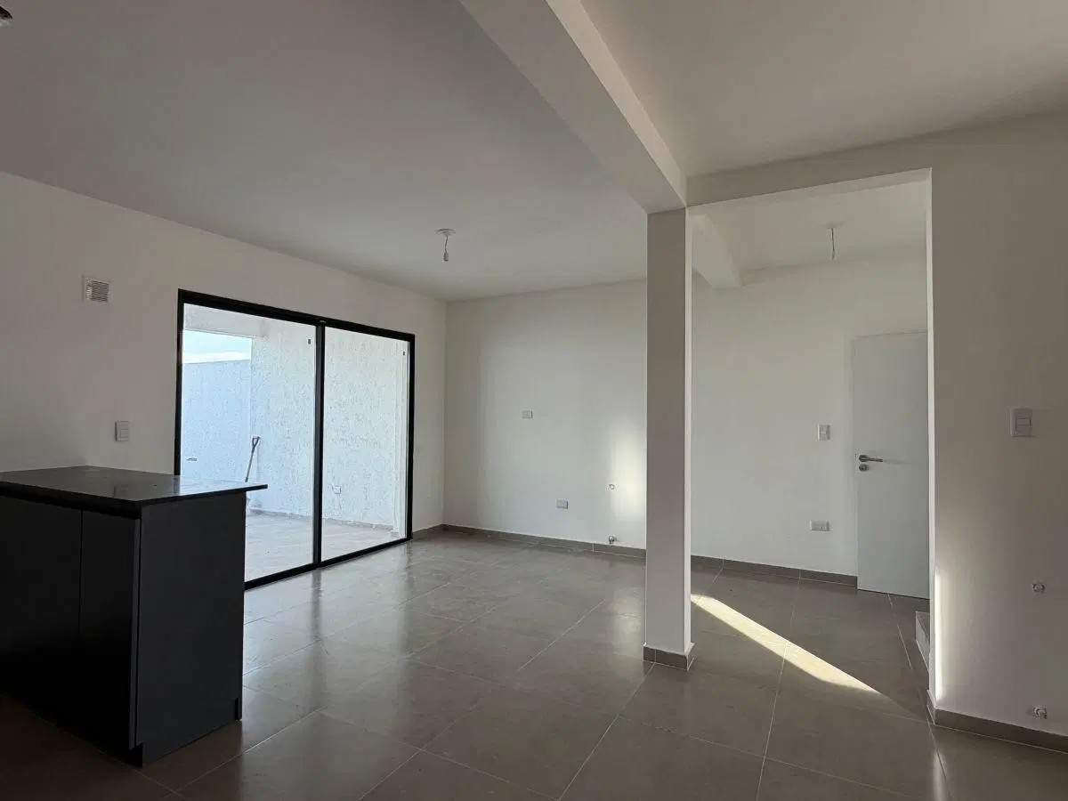 DÚPLEX EN ALQUILER | DOCTA PARQUE- DOS DORM- PILETA 1