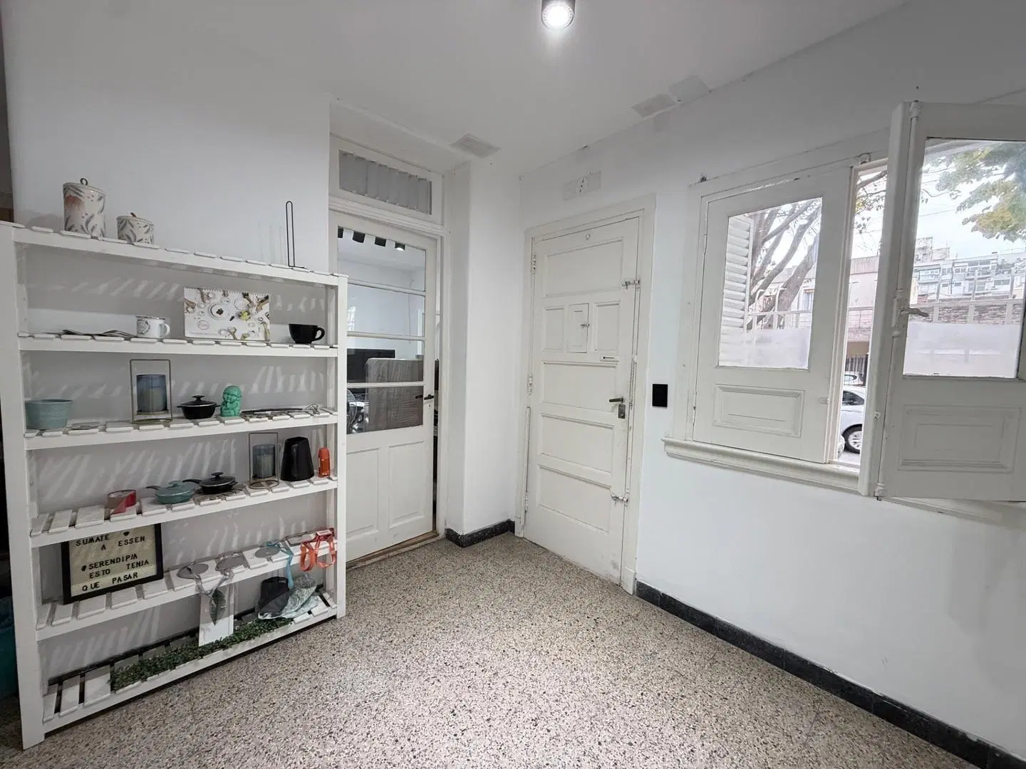 VENTA PH TIPO CASA CON TERRAZA PROPIA EN VILLA PUEYRREDON 4