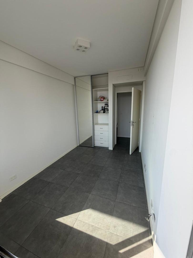 Foto de VENTA 3 AMBIENTES + COCHERA Y BALCON - VILLA URQUIZA, imagen 1