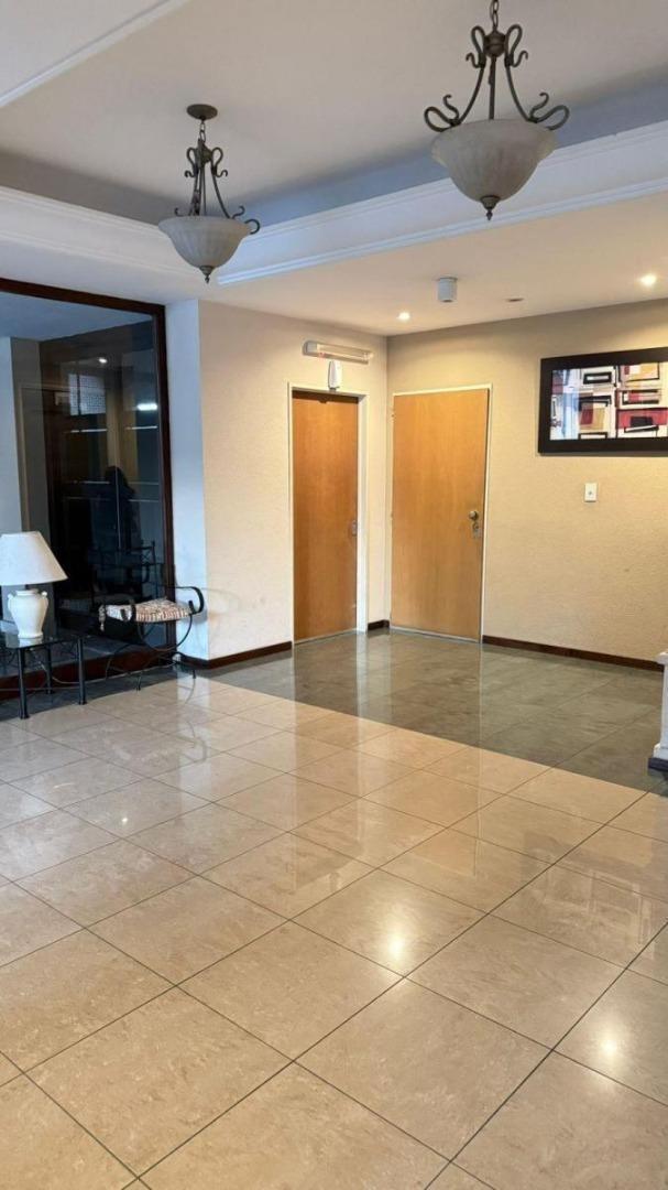 Foto de VENTA 3 AMBIENTES+DEPENDENCIA,COCHERA Y AMENITIES-V. URQUIZA, imagen 2
