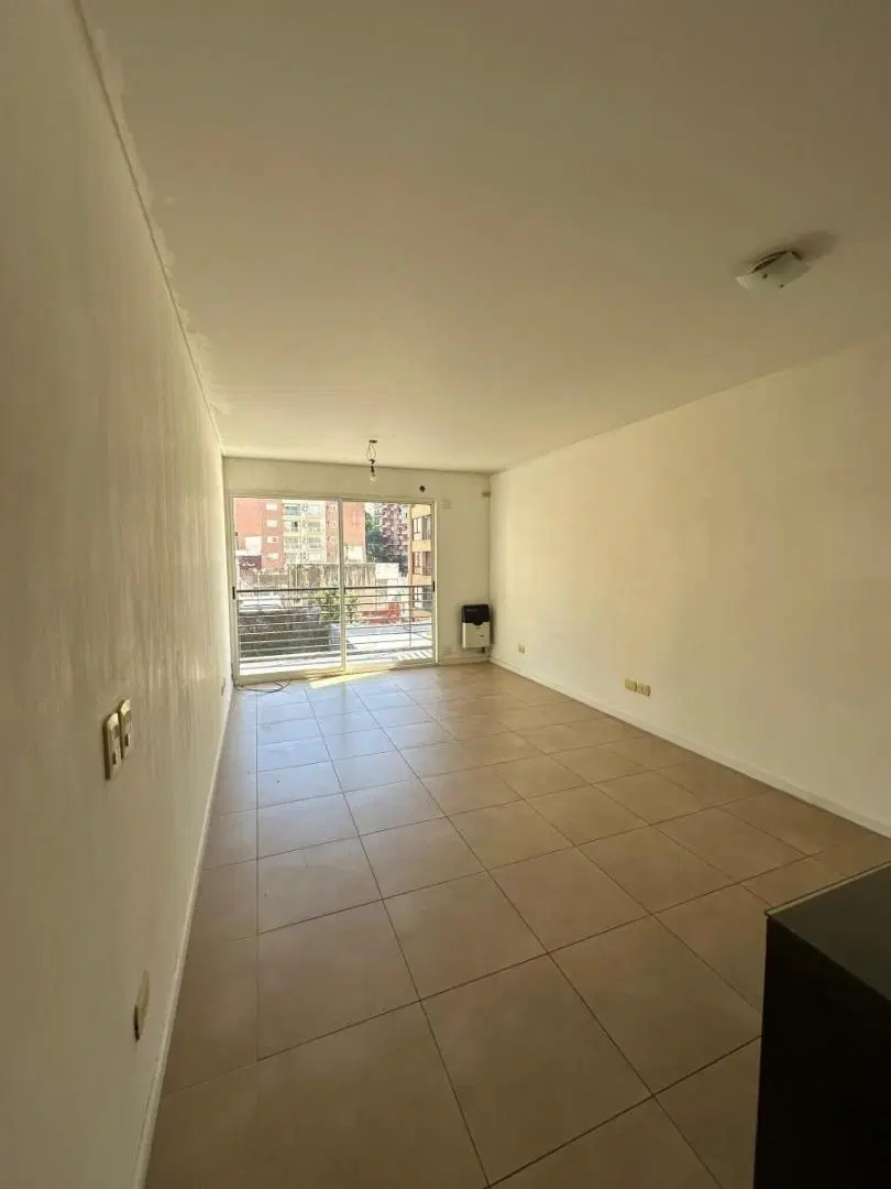 VENTA MONOAMBIENTE LUMINOSO CON BALCON – VILLA URQUIZA 1