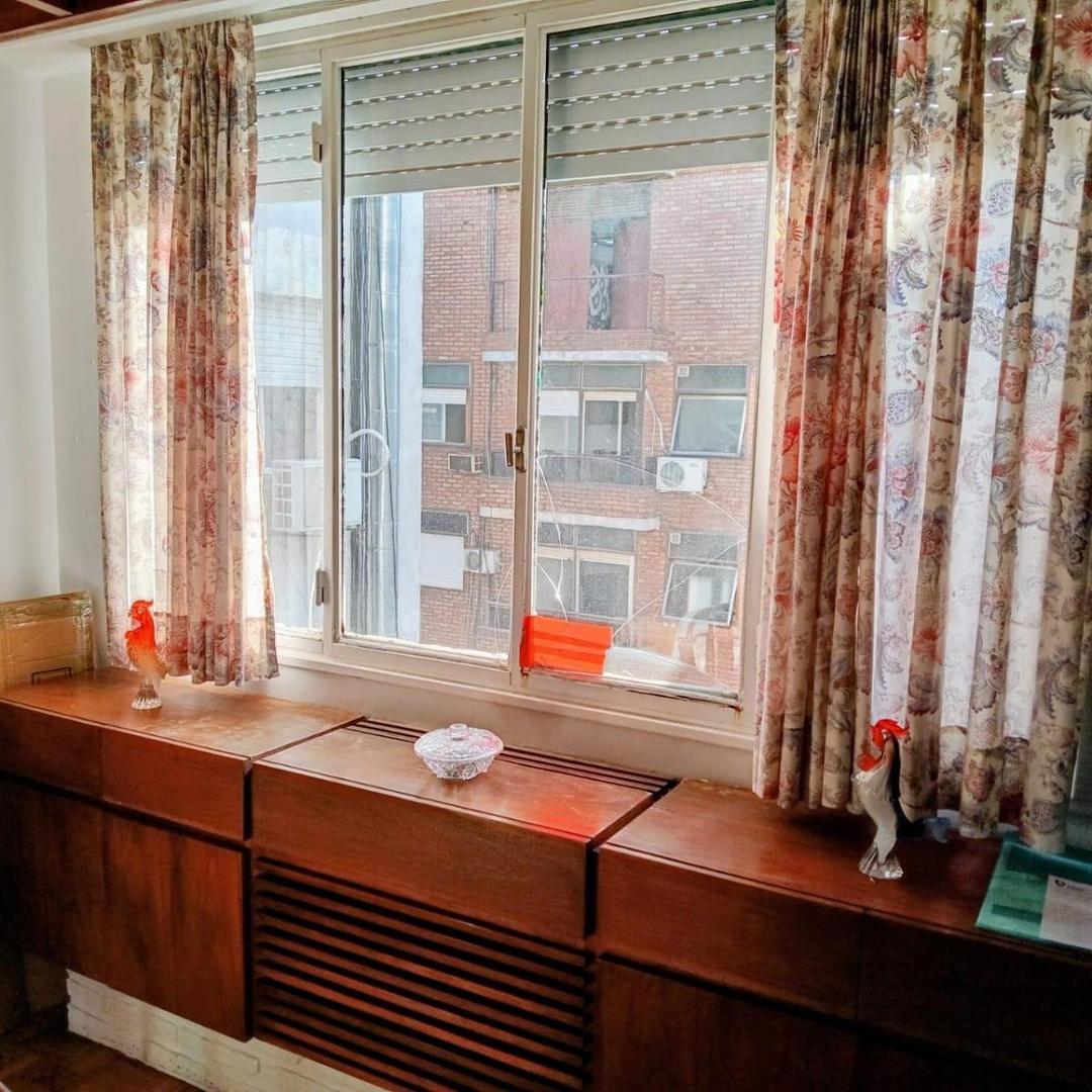 Foto de VENTA DPTO 3 AMBIENTES CON BAULERA Y TERRAZA EN RECOLETA, imagen 3