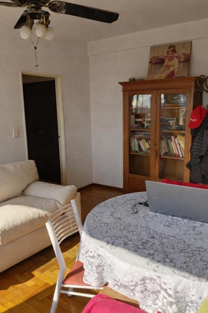 Foto de VENTA DPTO 3 AMBIENTES CON COCHERA Y BAULERA EN BELGRANO, imagen 2