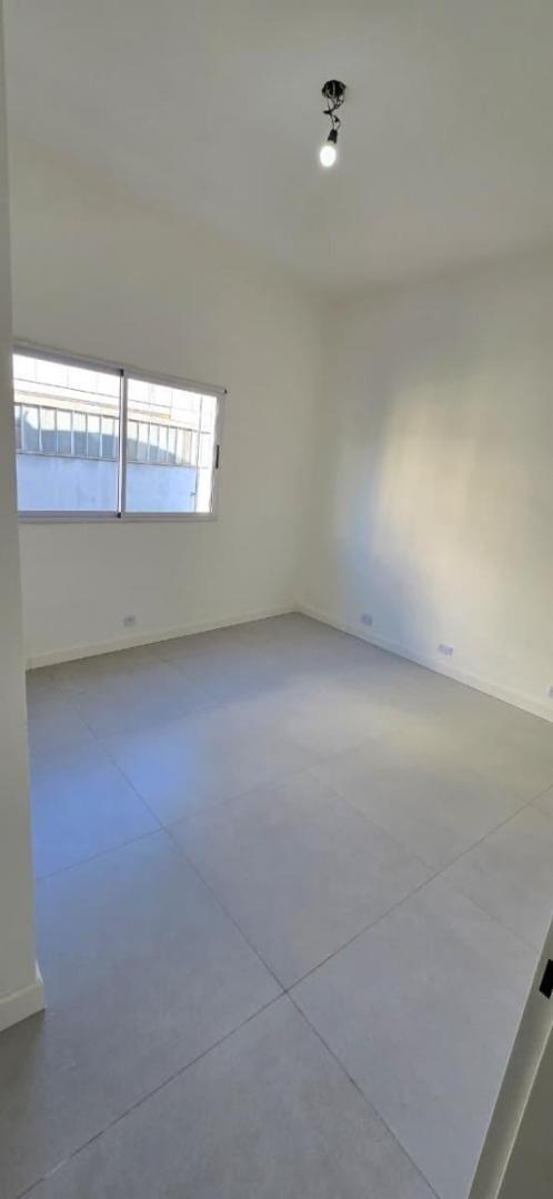 Foto de VENTA DEPARTAMENTO 3 AMBIENTES CON BALCON – BALVANERA, imagen 3