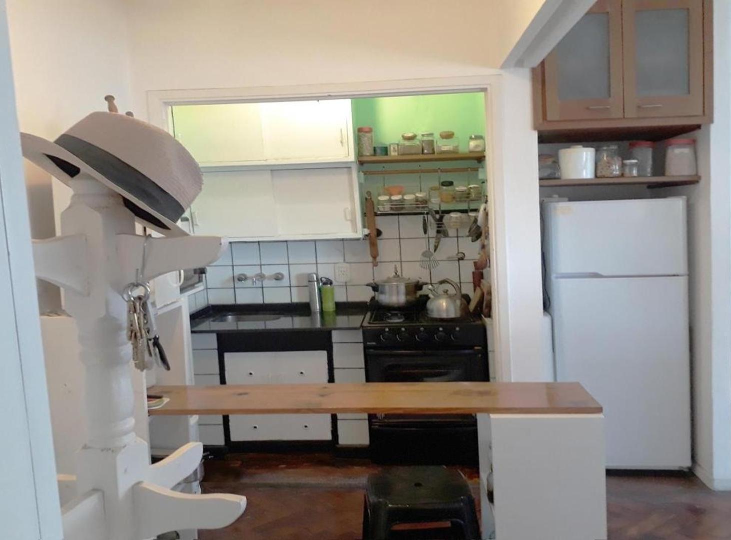 Foto de VENTA DEPARTAMENTO 2 AMBIENTES AMOBLADO EN SAN TELMO, imagen 3