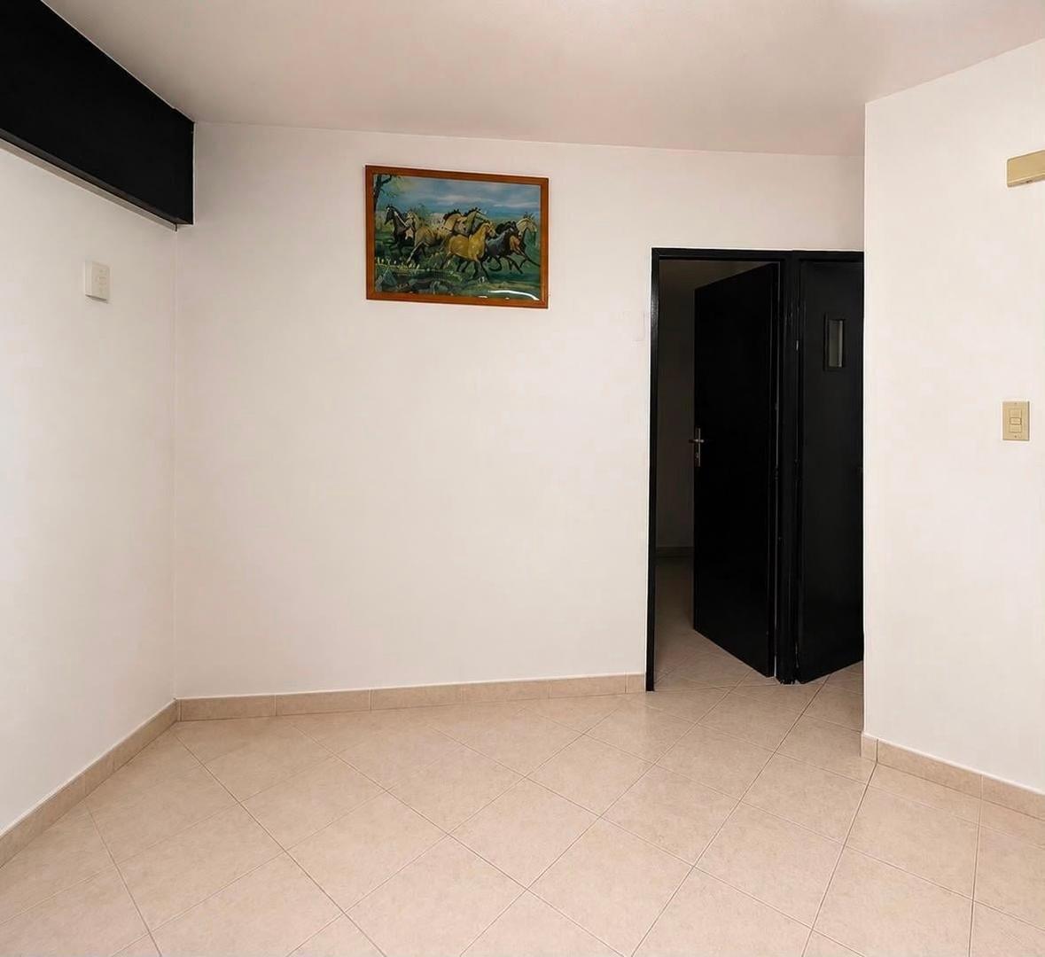 Foto de venta departamento 3 ambientes terraza propia microcentro, imagen 2
