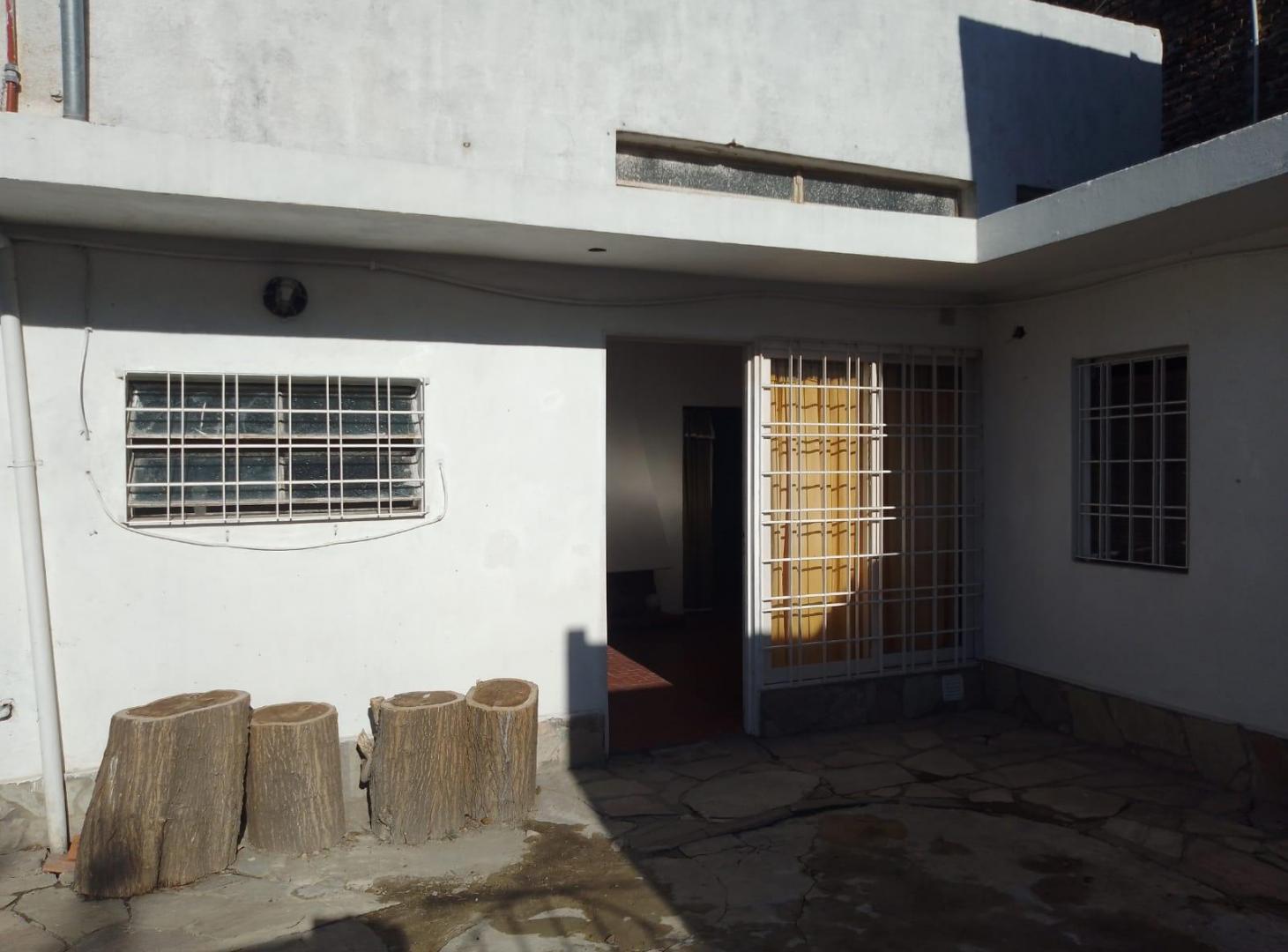 Foto de PH en Venta en Villa Ballester, imagen 1