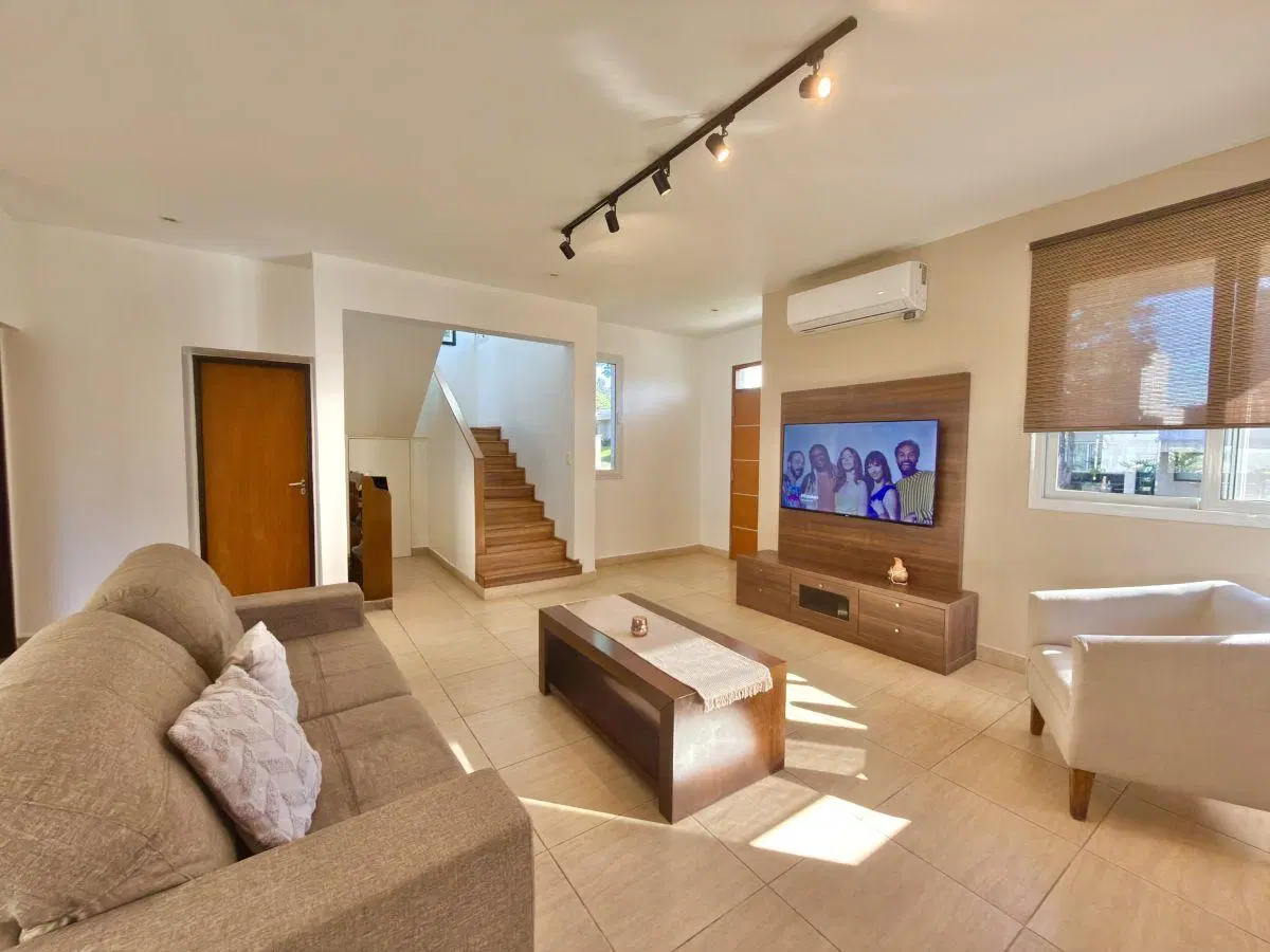 Venta - Casa - 5 Ambientes - Barrio Privado - Pileta - Seguridad Fisica 24hs - Posadas 3