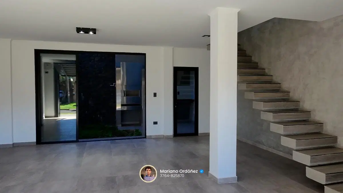 Venta - Triplex - 4 Ambientes - 2 Dorm. - A 5 Minutos del Centro - Posadas 3