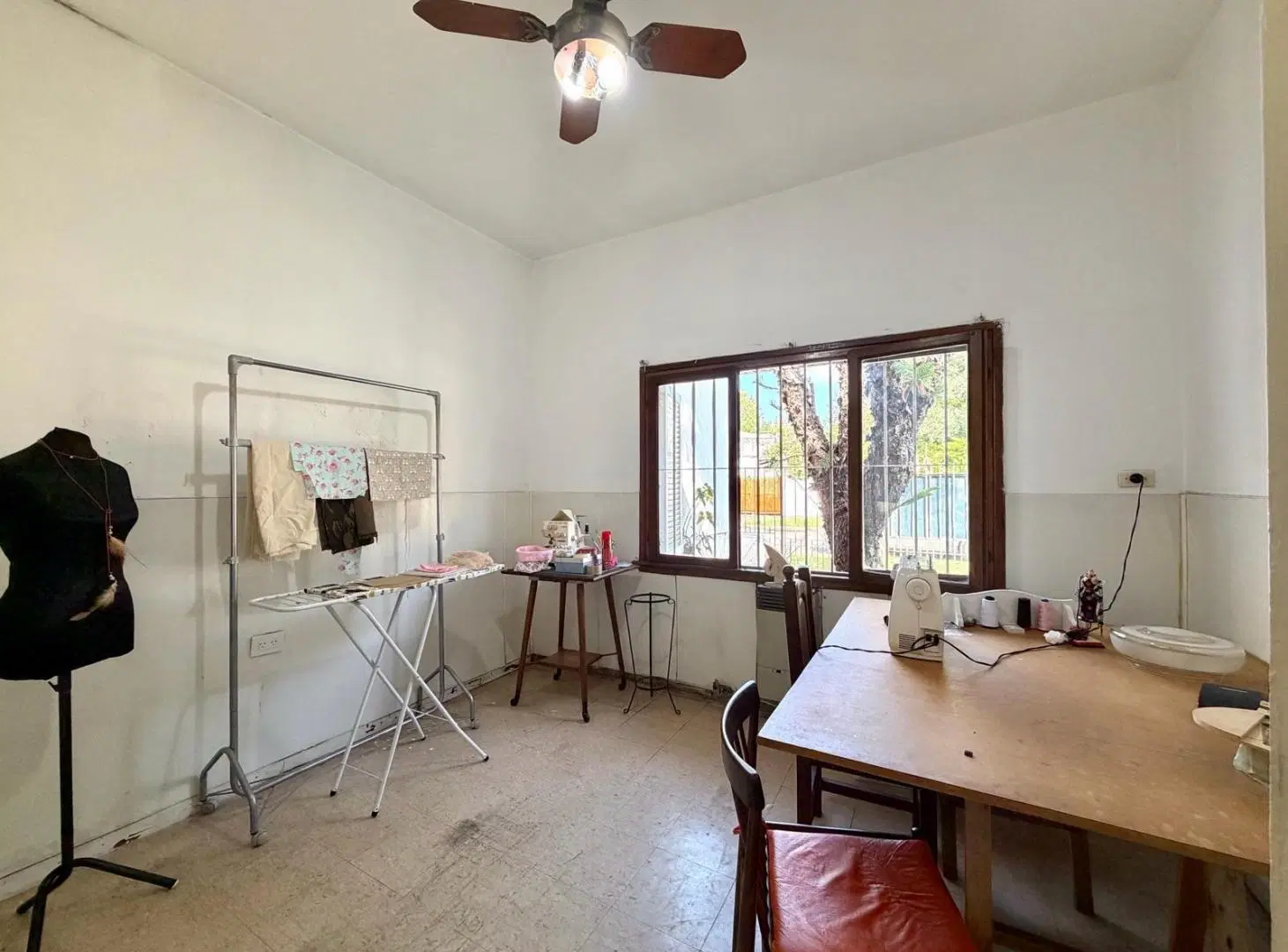 VENTA CASA 4 AMBIENTES - ADROGUE 5