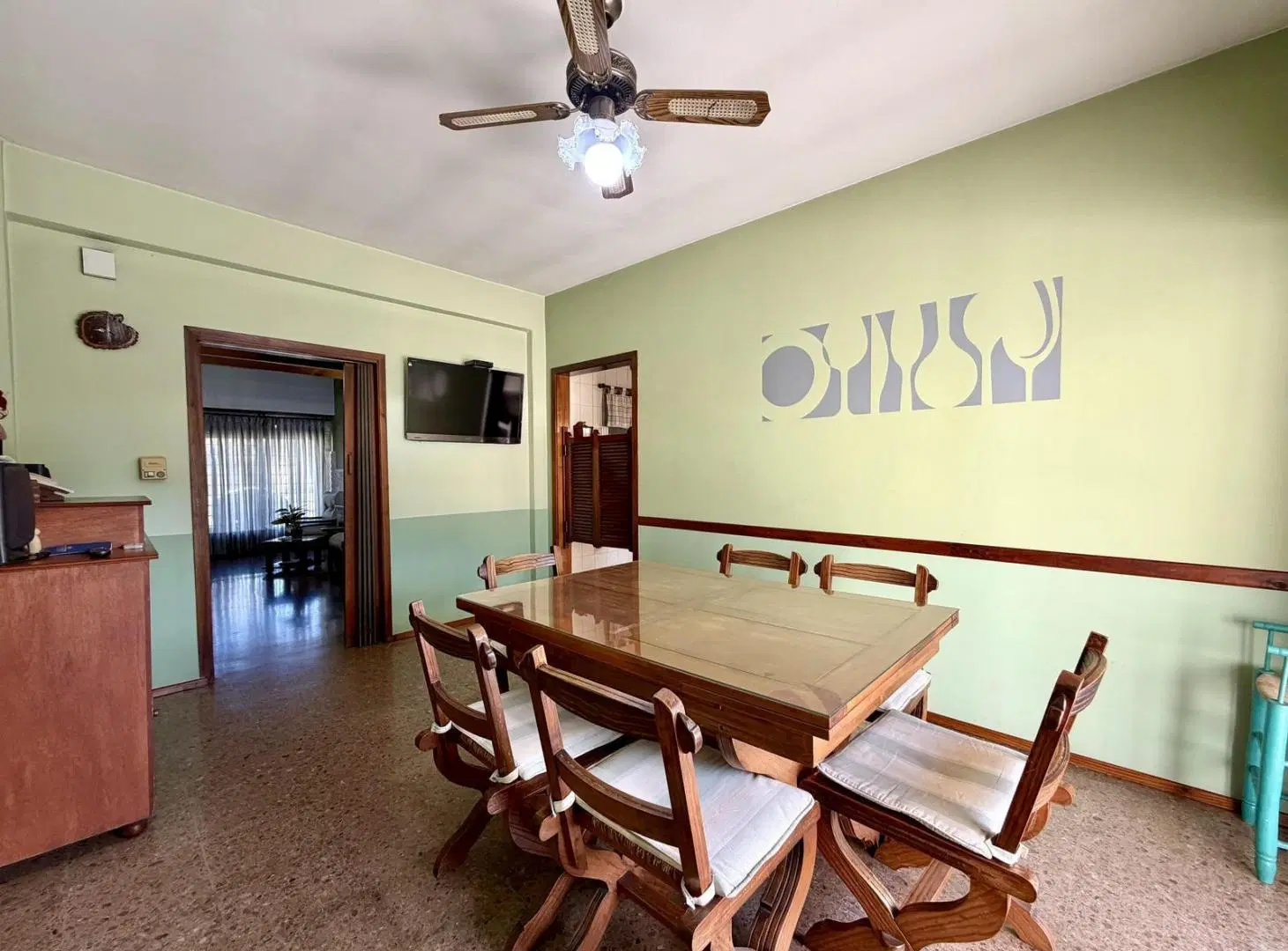 CASA EN VENTA BURZACO 4 AMBIENTES 1