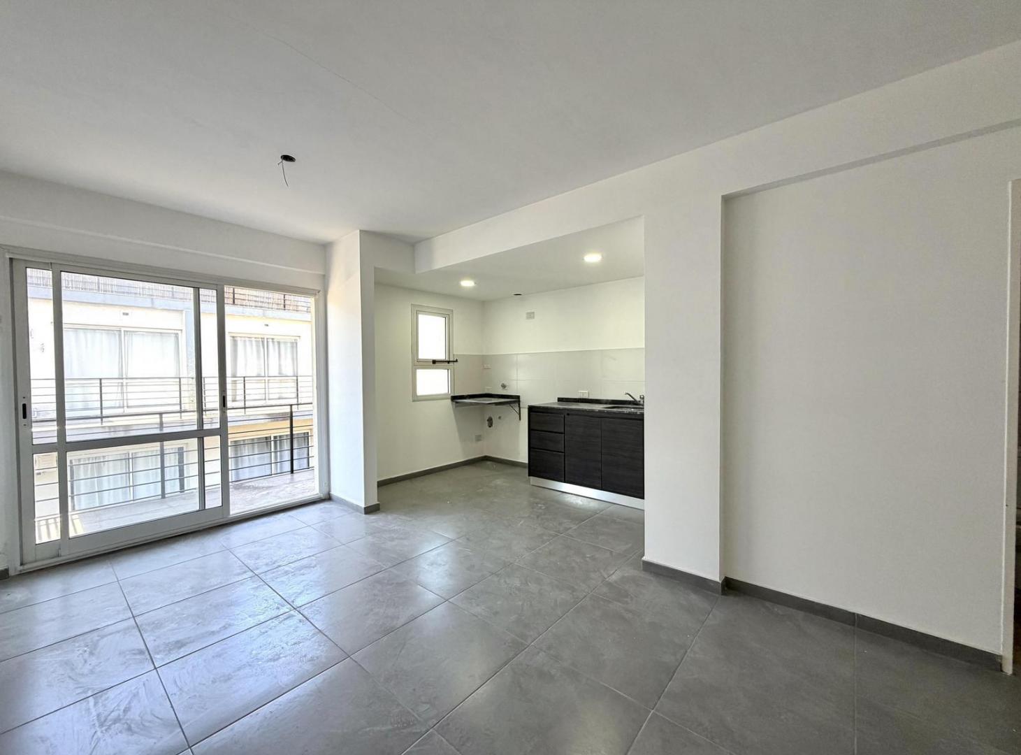 Foto de DEPARTAMENTO EN VENTA ADROGUE MONOAMBIENTE, imagen 5