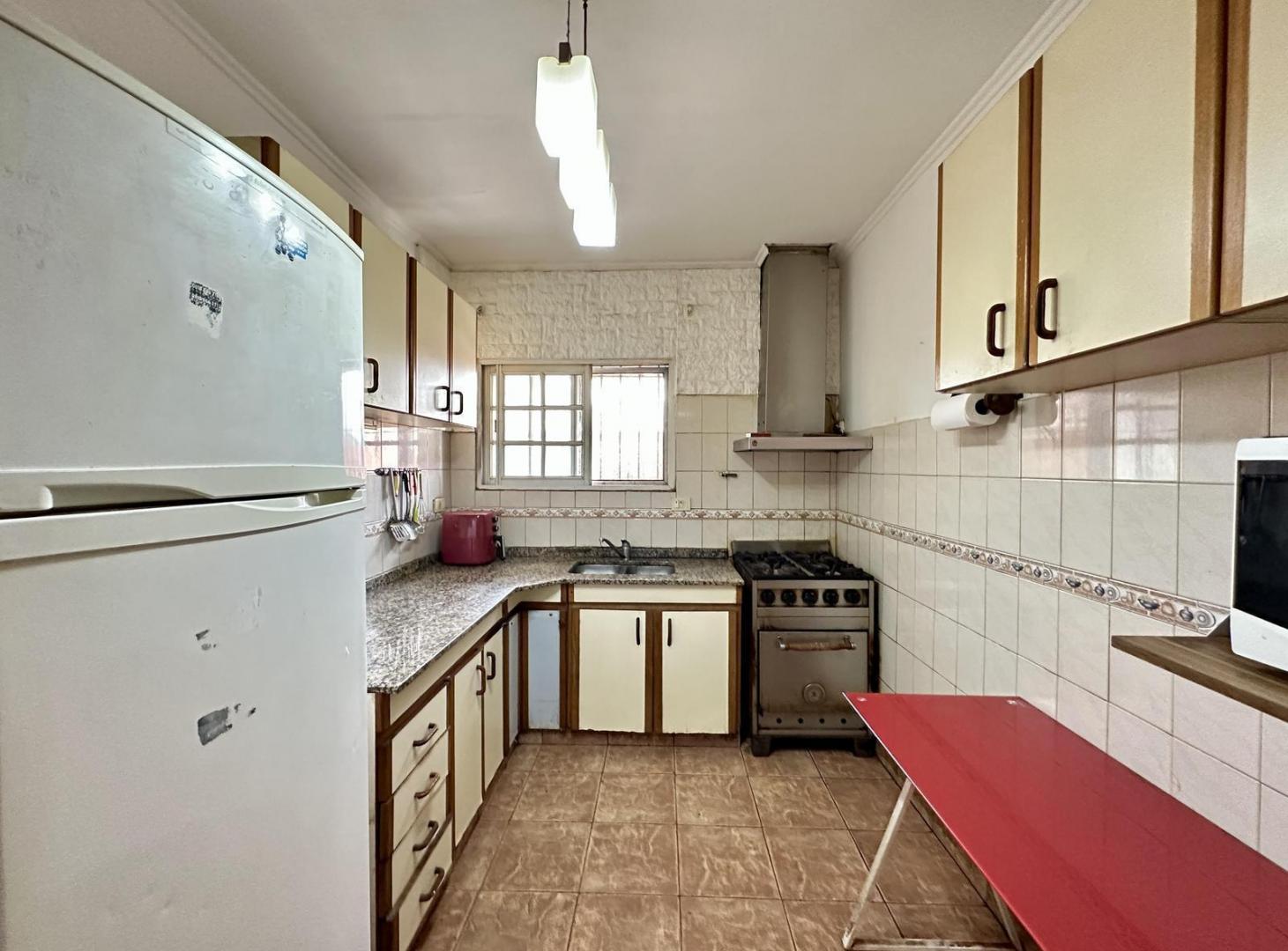 Foto de CASA EN VENTA QUILMES 4 AMBIENTES, imagen 3