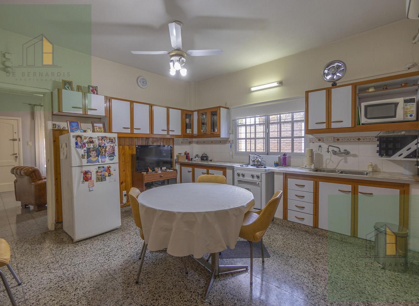 Foto de CASA EN VENTA JOSE MARMOL DE 4 AMBIENTES, imagen 1