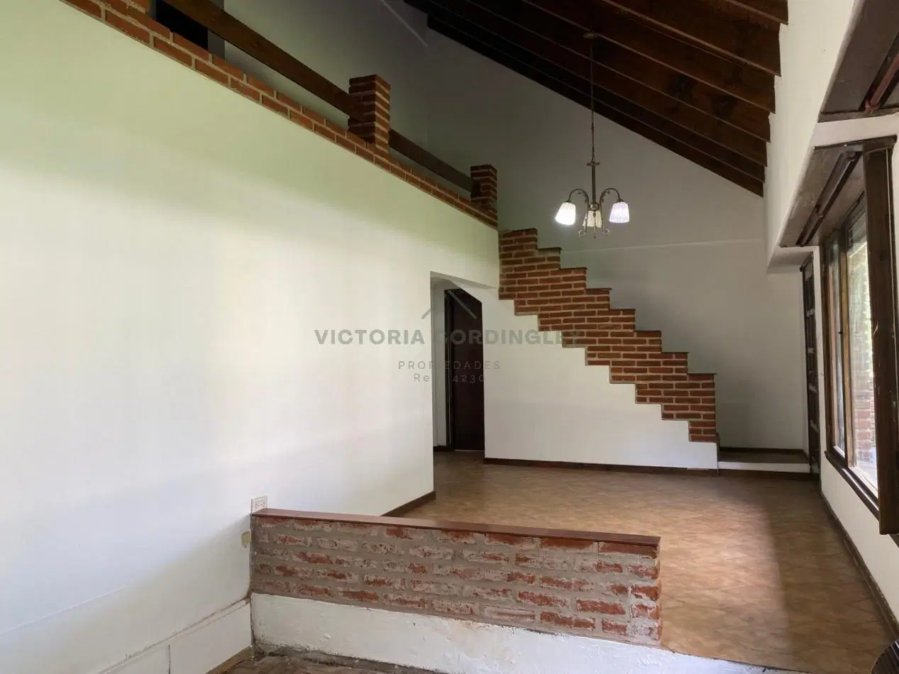 VENTA | CASA 4 AMBIENTES | COCHERA | MONTEMAR 2