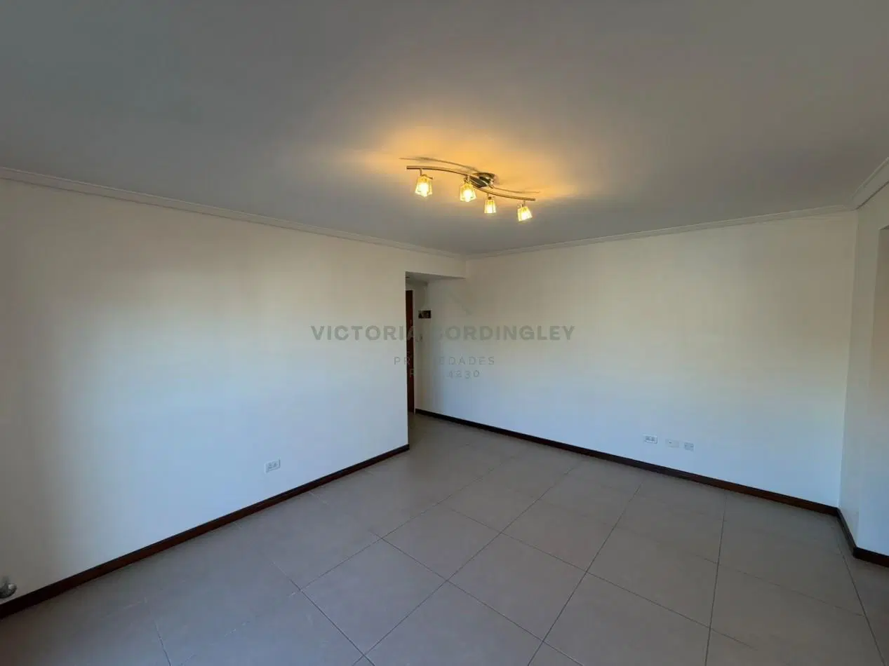 VENTA | DEPARTAMENTO DOS AMBIENTES | BALCON TERRAZA | COCHERA | CENTRO 8