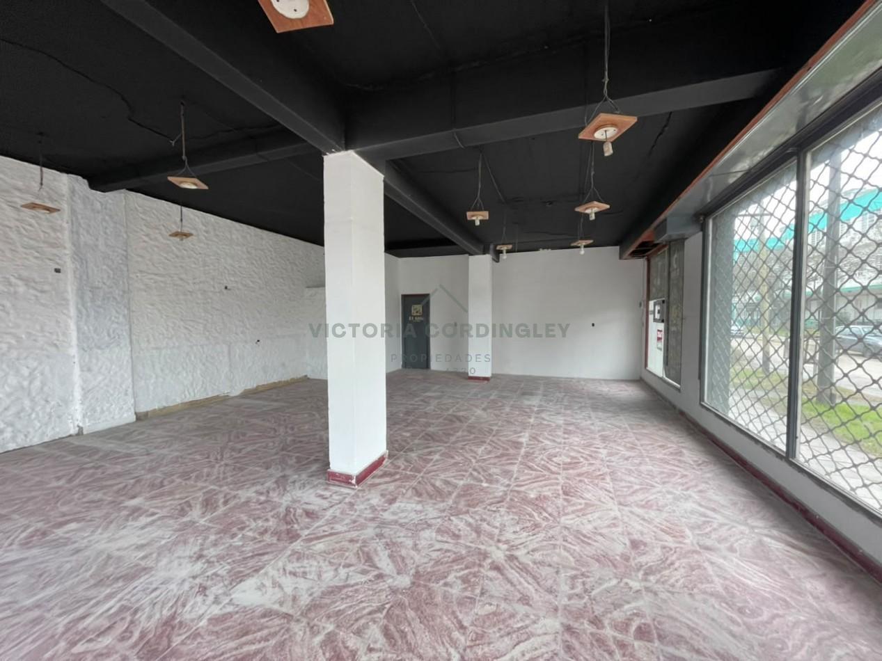 Foto de ALQUILER COMERCIAL 24 MESES | IMPORTANTE ESQUINA | ZONA FACULTAD, imagen 1