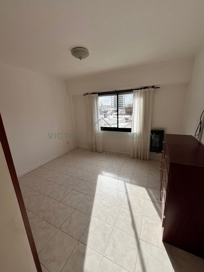 Foto de ALQUILER 24 MESES | DEPARTAMENTO 2 AMBIENTES | COCHERA | CENTRO, imagen 2