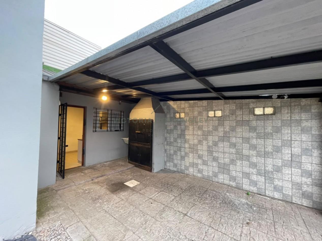 Foto de ALQUILER 24 MESES | CASA 3 AMBIENTES | COCHERA | PARRILLA | LOS PINARES, imagen 4