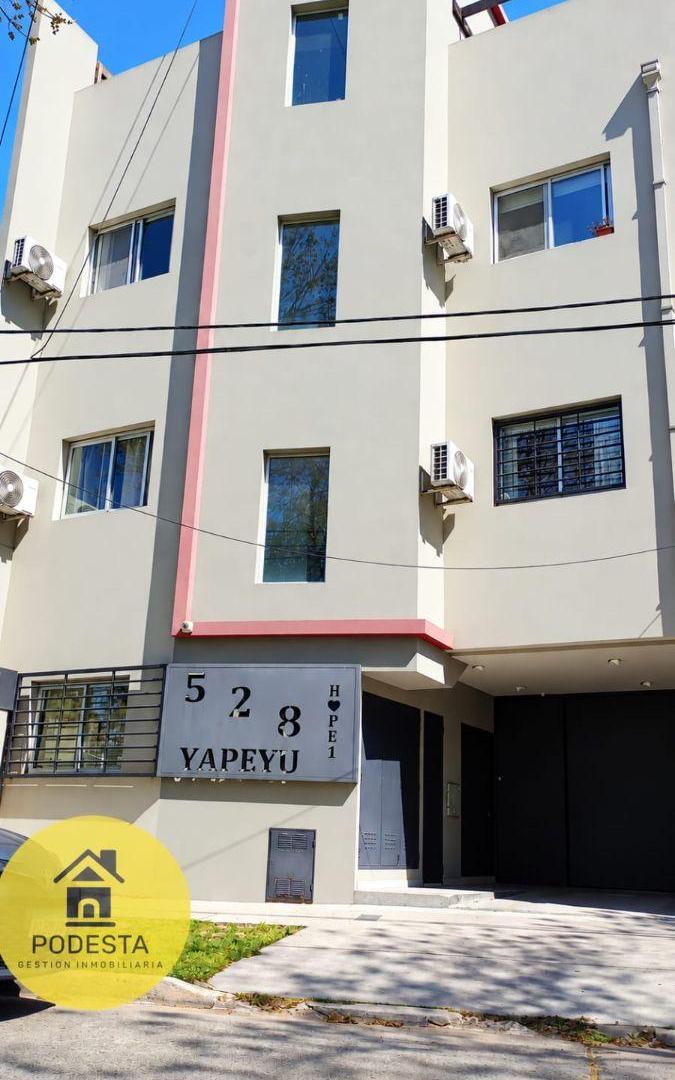 Foto de Duplex 3 ambientes con cochera Bernal, imagen 1