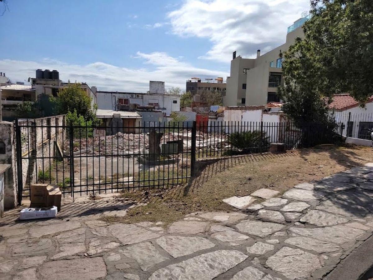 Foto de VENDO LOTE CENTRO VILLA CARLOS PAZ- LIBERTAD 44, imagen 2