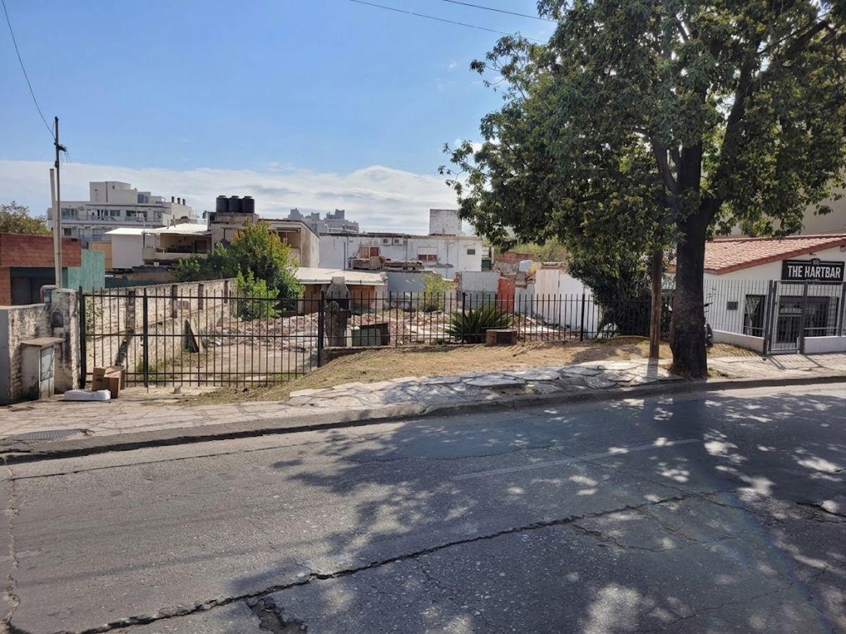 Foto de VENDO LOTE CENTRO VILLA CARLOS PAZ- LIBERTAD 44, imagen 4