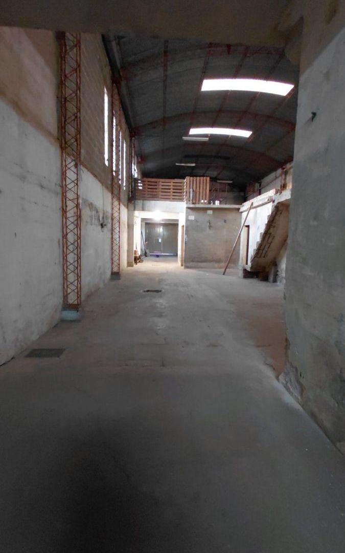 Foto de Vendo Galpon con departamento de 1 dormitorio, imagen 2