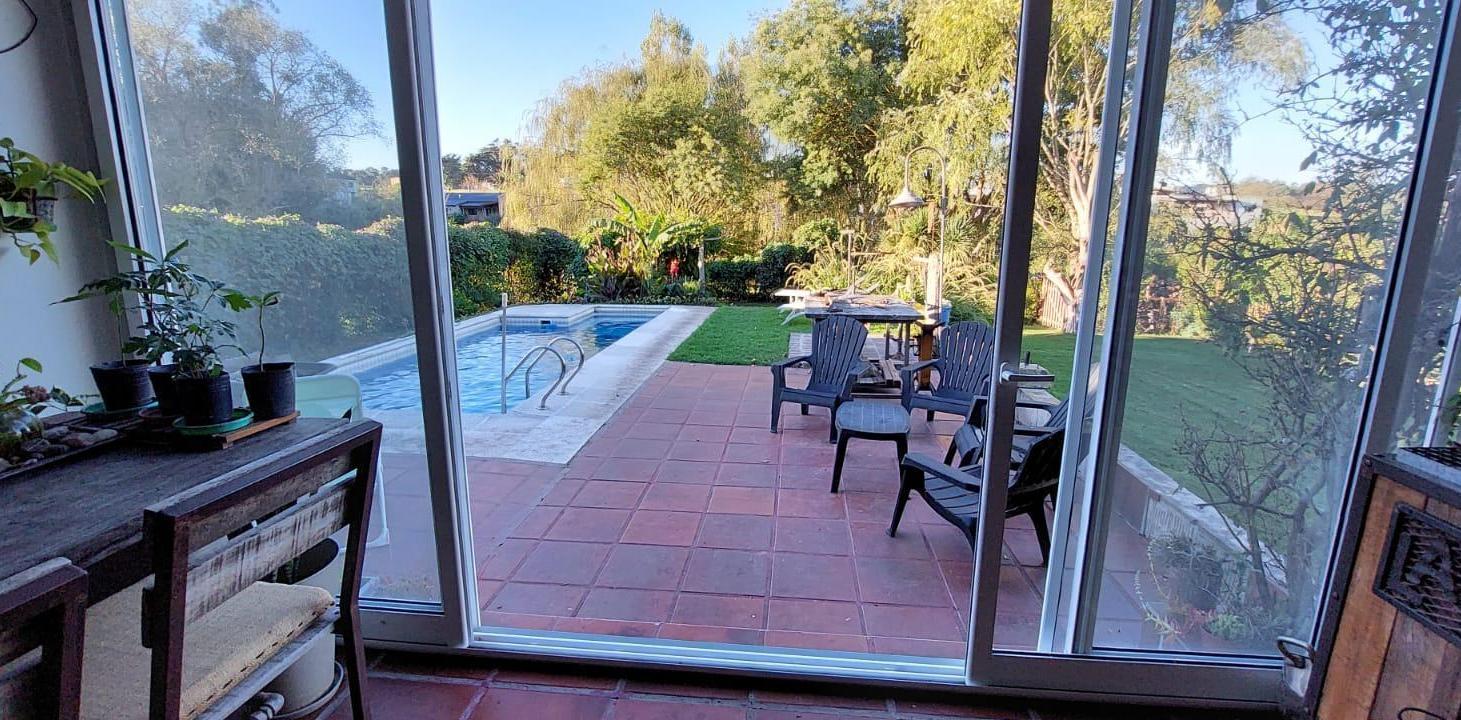 Foto de GRAN OPORTUNIDAD!!!! HERMOSA CASA CON PISCINA!!!, imagen 2