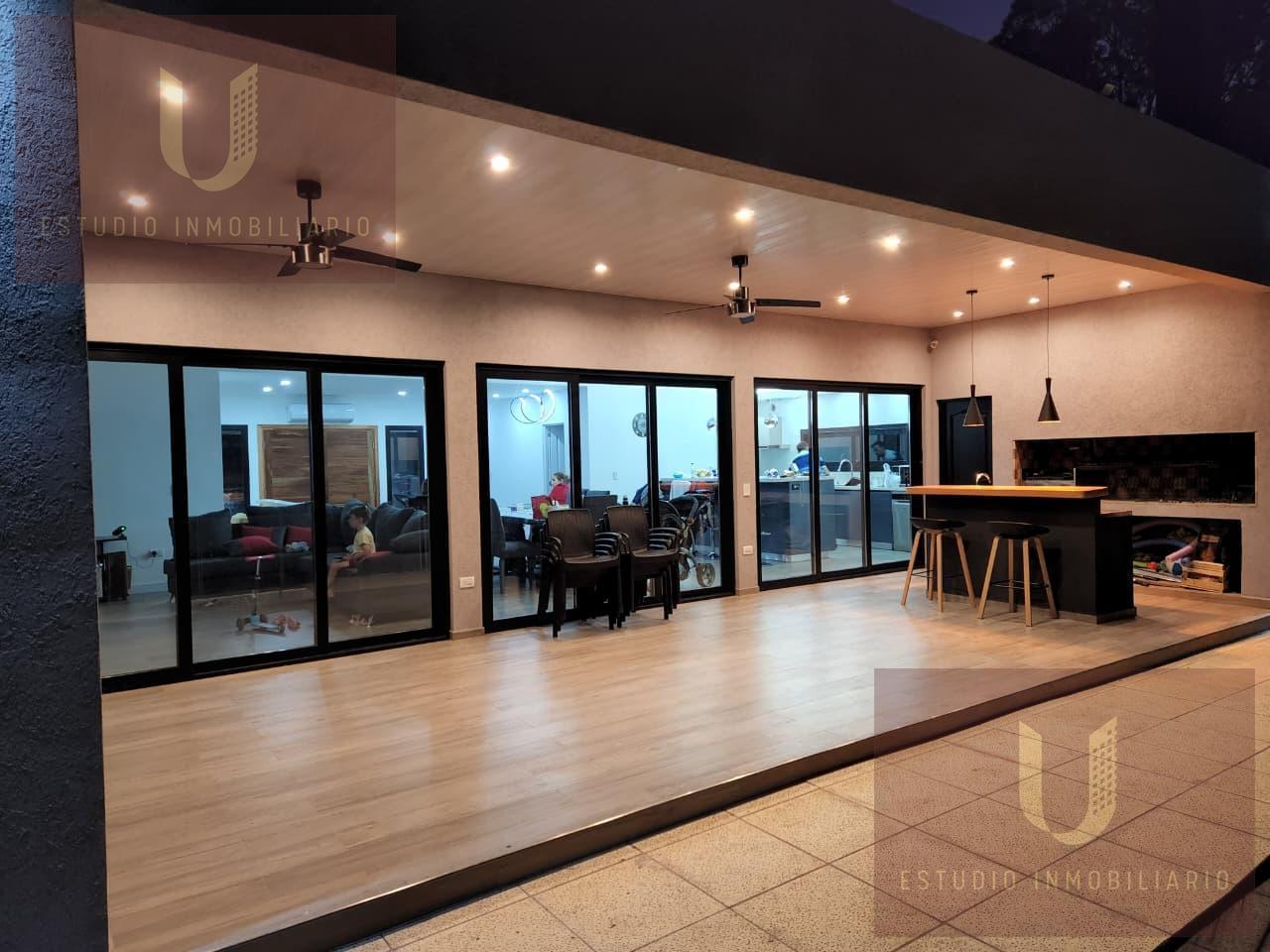 Foto de HERMOSA CASA CON PISCINA.. AMOBLADA CON MUEBLES DE CALIDAD. LISTA PARA, imagen 4