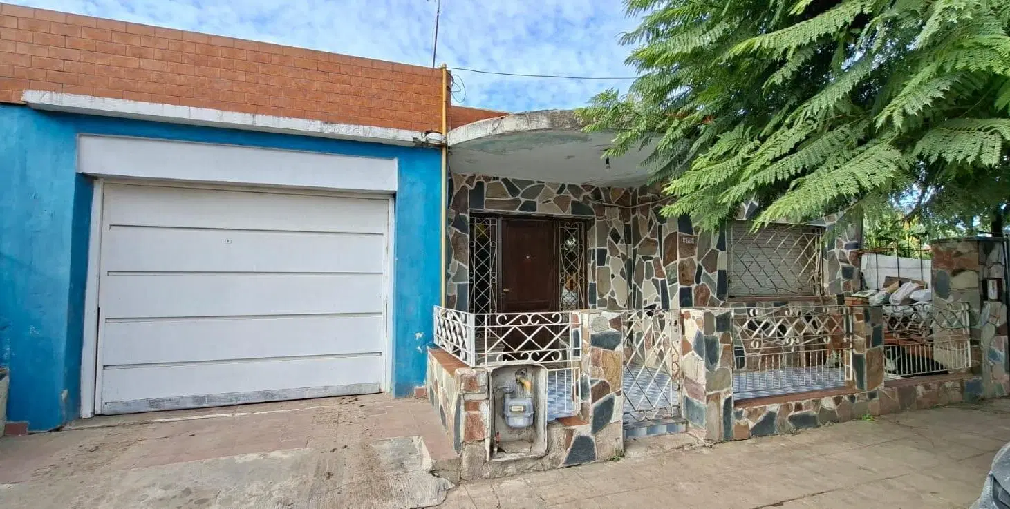 Casa 4 amb cochera y patio en San Miguel 8